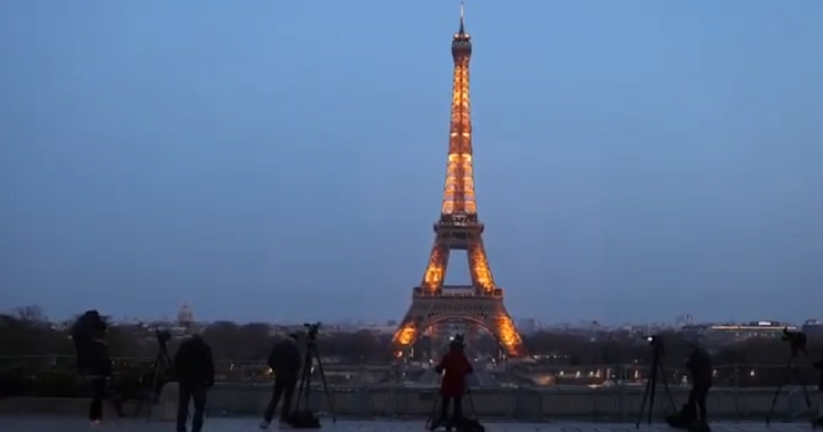 avondklok Frankrijk mist effect